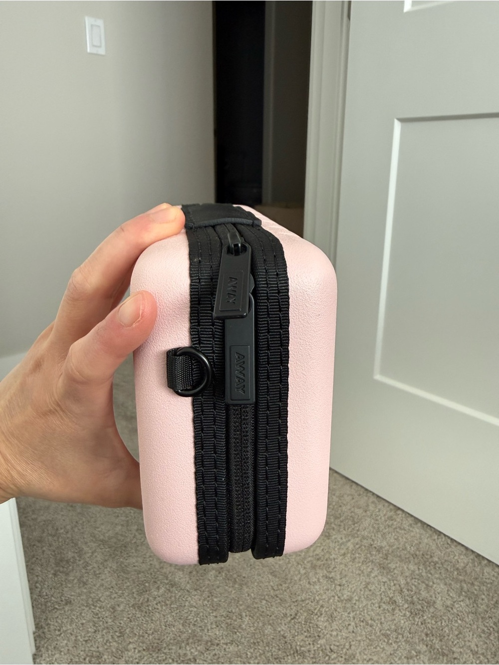 Away Travel Mini Hard Case Toiletry - Picture 2 of 6
